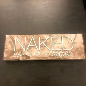 Urban Decay Naked Smokey Palette